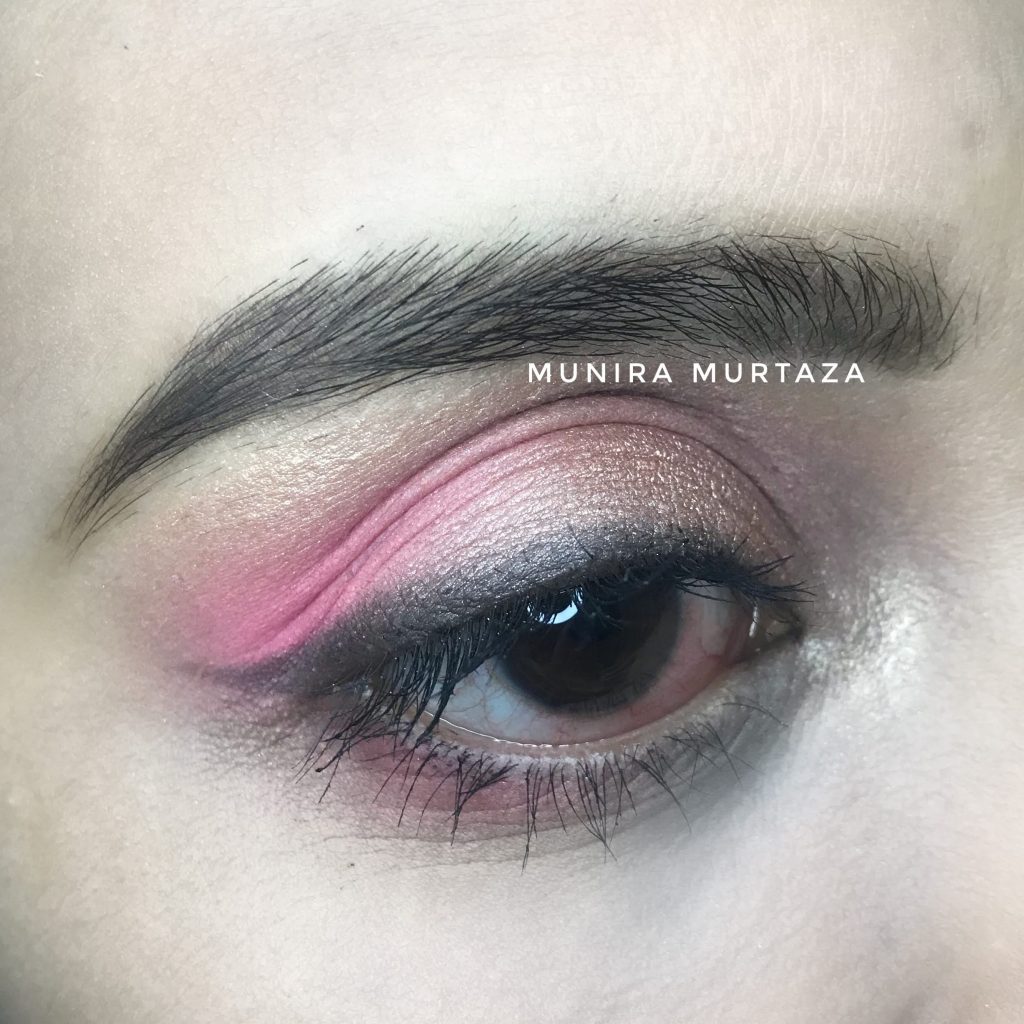 Simple and Eay PInk Eye makeup look (Eid Edition)